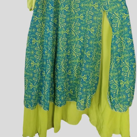 Layered Chiffon Maxi dress with Keyhole collar, fits 6-8 - Picture 4 of 4